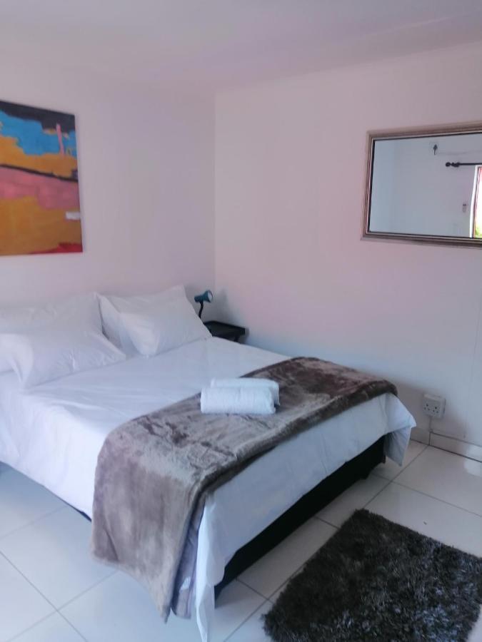 Niilo'S Guesthouse Rundu Ngoại thất bức ảnh