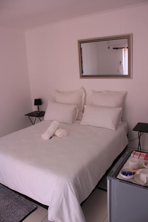 Niilo'S Guesthouse Rundu Ngoại thất bức ảnh