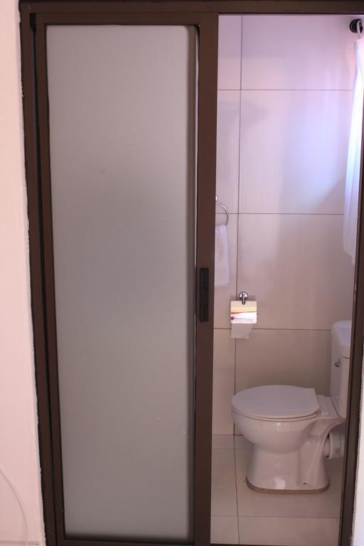 Niilo'S Guesthouse Rundu Ngoại thất bức ảnh